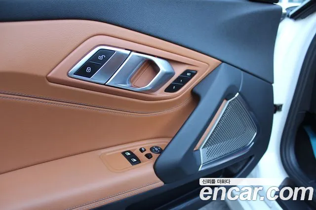BMW Z4 2023 thumb 8