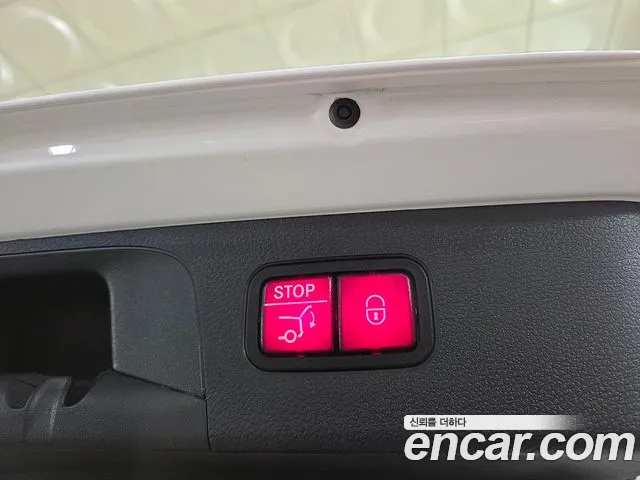 Mercedes-Benz GLC 2017 thumb 6