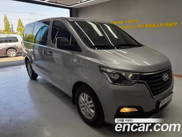 Hyundai Starex 2018 thumb 12