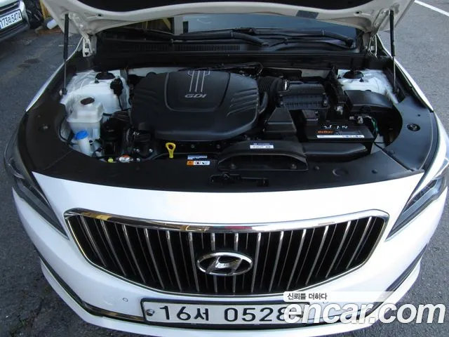 Hyundai Aslan 2015 thumb 5