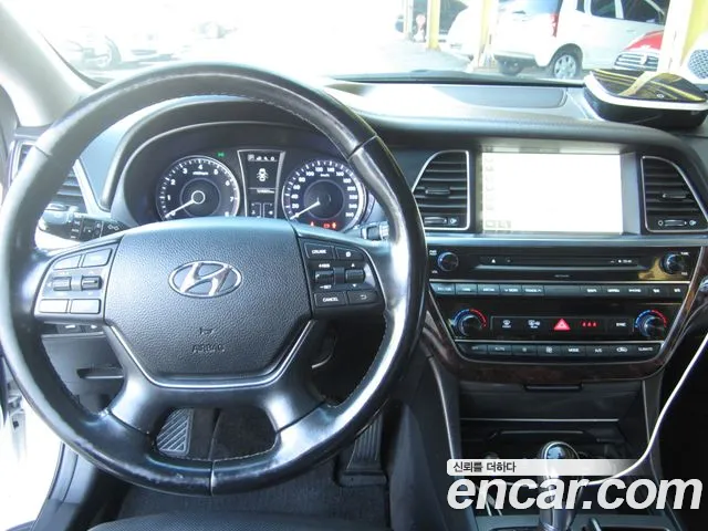 Hyundai Aslan 2015 thumb 8