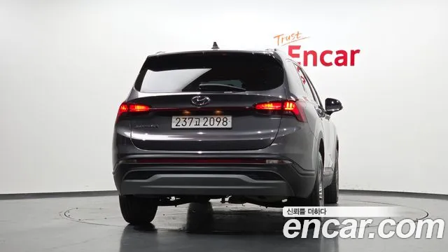 Hyundai Santa Fe 2022 thumb 4