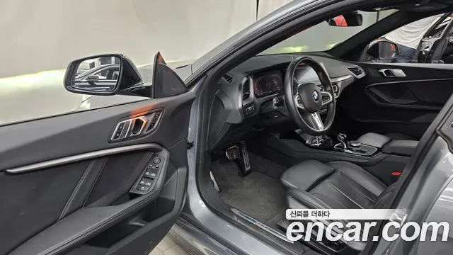 BMW 2-Series 2022 thumb 10