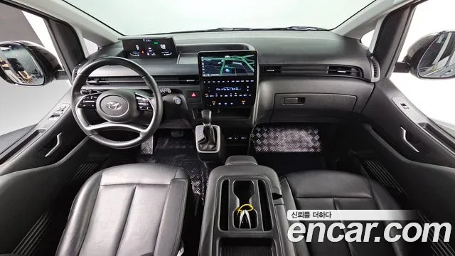 Hyundai Staria 2024 thumb 7