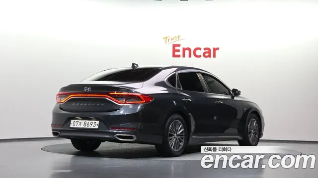 Hyundai Grandeur 2018 thumb 2