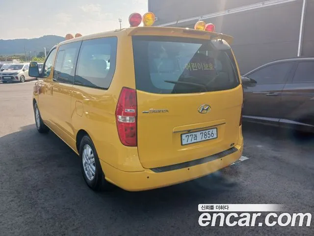 Hyundai Starex 2017 thumb 2