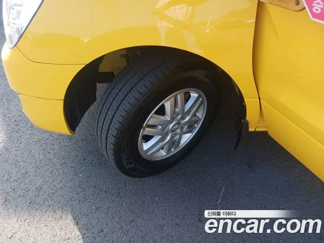 Hyundai Starex 2017 thumb 5