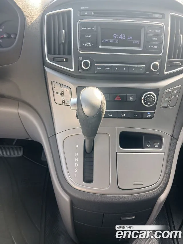 Hyundai Starex 2017 thumb 9