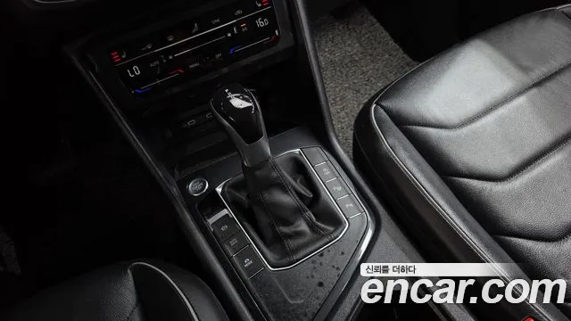Volkswagen Tiguan 2022 thumb 9