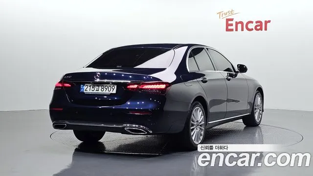 Mercedes-Benz E-Класс 2021 thumb 2
