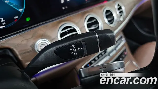 Mercedes-Benz E-Класс 2021 thumb 9