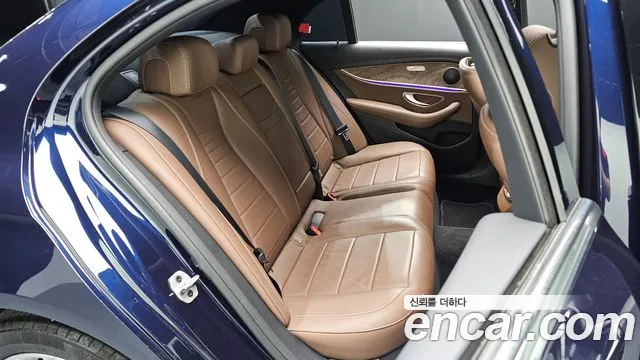 Mercedes-Benz E-Класс 2021 thumb 11