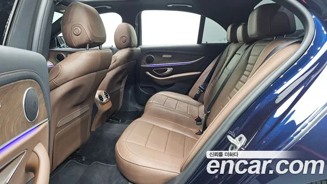 Mercedes-Benz E-Класс 2021 thumb 12