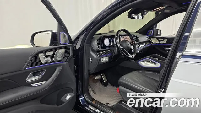 Mercedes-Benz GLS 2025 thumb 10