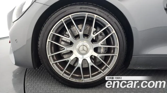 Mercedes-Benz AMG GT 2018 thumb 5