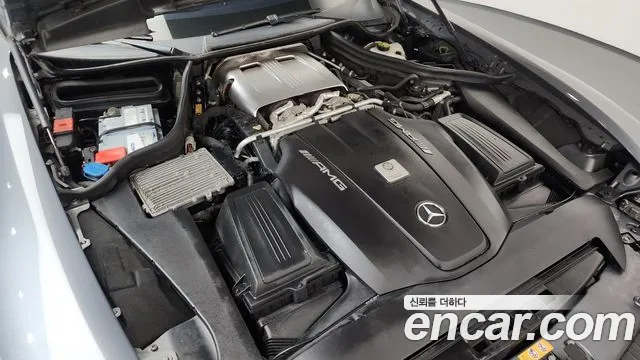 Mercedes-Benz AMG GT 2018 thumb 6