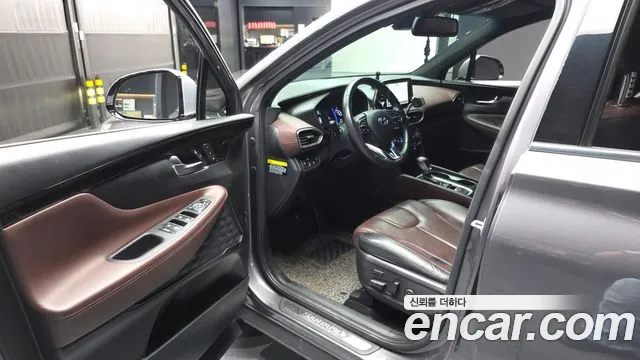 Hyundai Santa Fe 2018 thumb 10