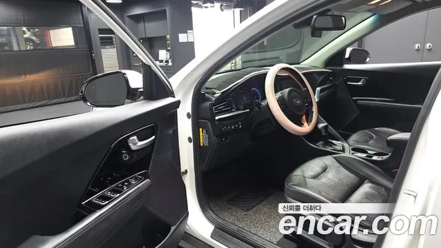 Kia Niro 2019 thumb 10