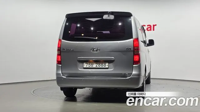 Hyundai Starex 2012 thumb 4