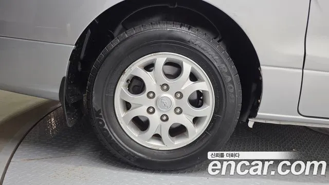 Hyundai Starex 2012 thumb 5