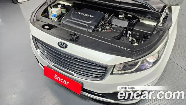 Kia Carnival 2017 thumb 6
