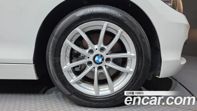 BMW 1-Series 2018 thumb 5