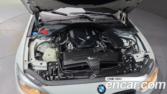 BMW 1-Series 2018 thumb 6