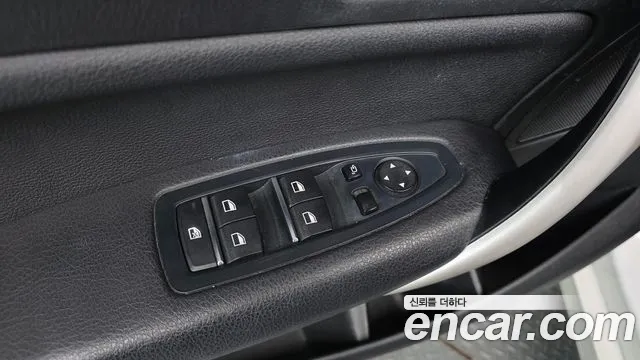 BMW 1-Series 2018 thumb 11