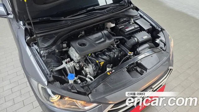 Hyundai Avante 2018 thumb 5