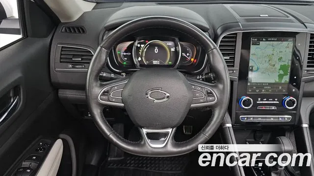 Renault-KoreaSamsung Koleos 2019 thumb 12