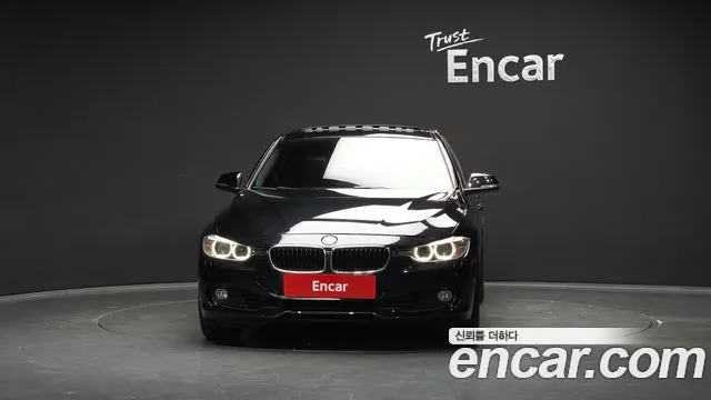 BMW 3-Series 2013 thumb 3
