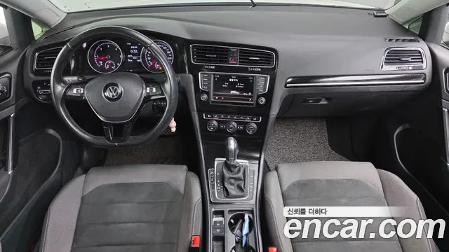 Volkswagen Golf Sportsvan 2016 thumb 7