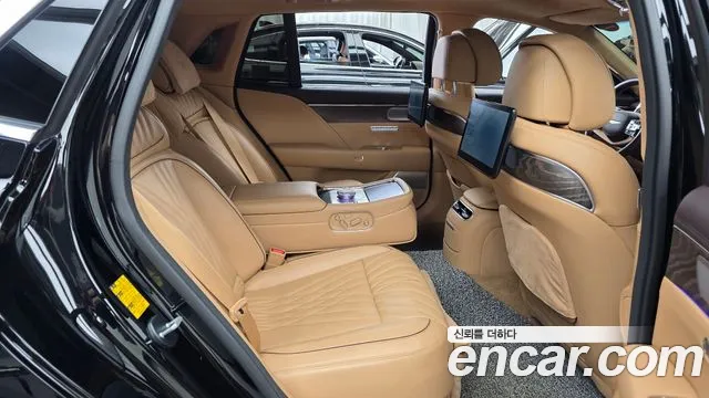 Genesis G90 2023 thumb 12
