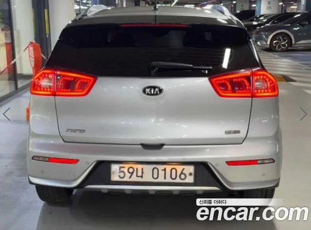 Kia Niro 2016 thumb 5