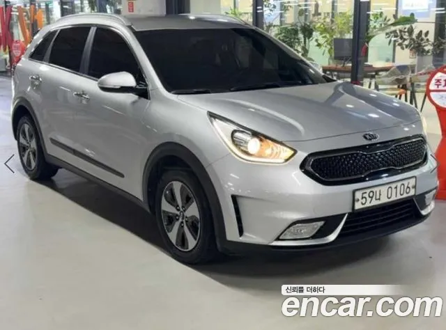 Kia Niro 2016 thumb 12