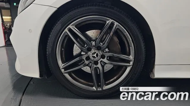 Mercedes-Benz E-Класс 2019 thumb 4