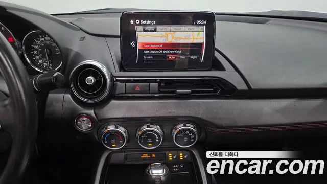 Mazda MX-5 Miata 2018 thumb 12