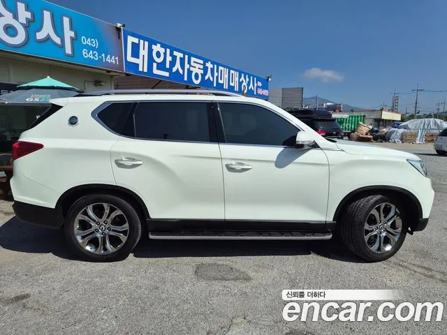 KG_Mobility_Ssangyong Rexton 2019 thumb 3