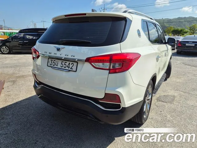 KG_Mobility_Ssangyong Rexton 2019 thumb 4