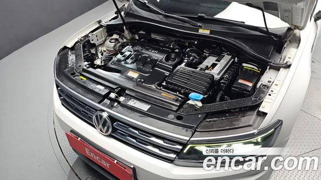 Volkswagen Tiguan 2018 thumb 6