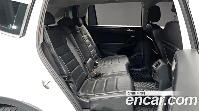Volkswagen Tiguan 2018 thumb 11