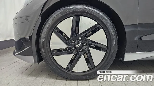 Hyundai IONIQ 6 2022 thumb 4