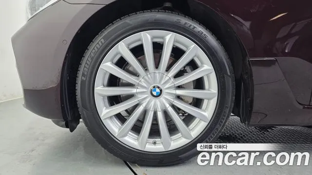 BMW Gran Turismo 2019 thumb 5