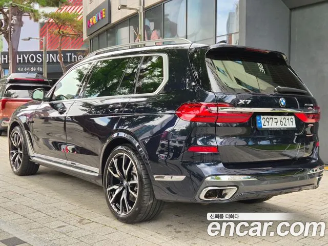 BMW X7 2021 thumb 3