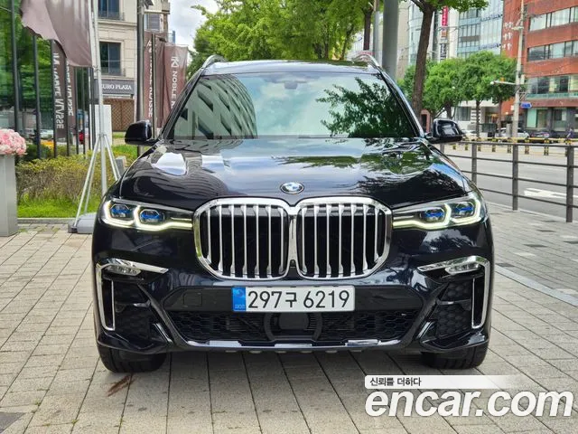 BMW X7 2021 thumb 12