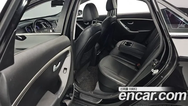 Hyundai i30 2013 thumb 12