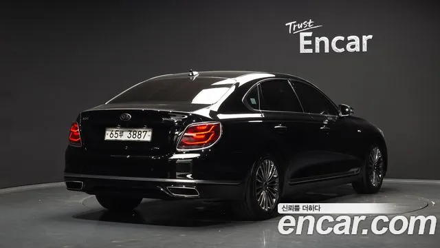 Kia K9 2018 thumb 2