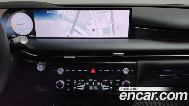 Genesis G80 2024 thumb 12