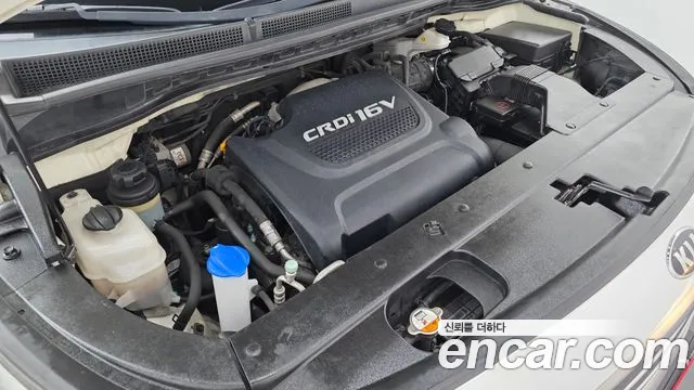 Kia Carnival 2015 thumb 6