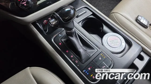 Kia Carnival 2015 thumb 9